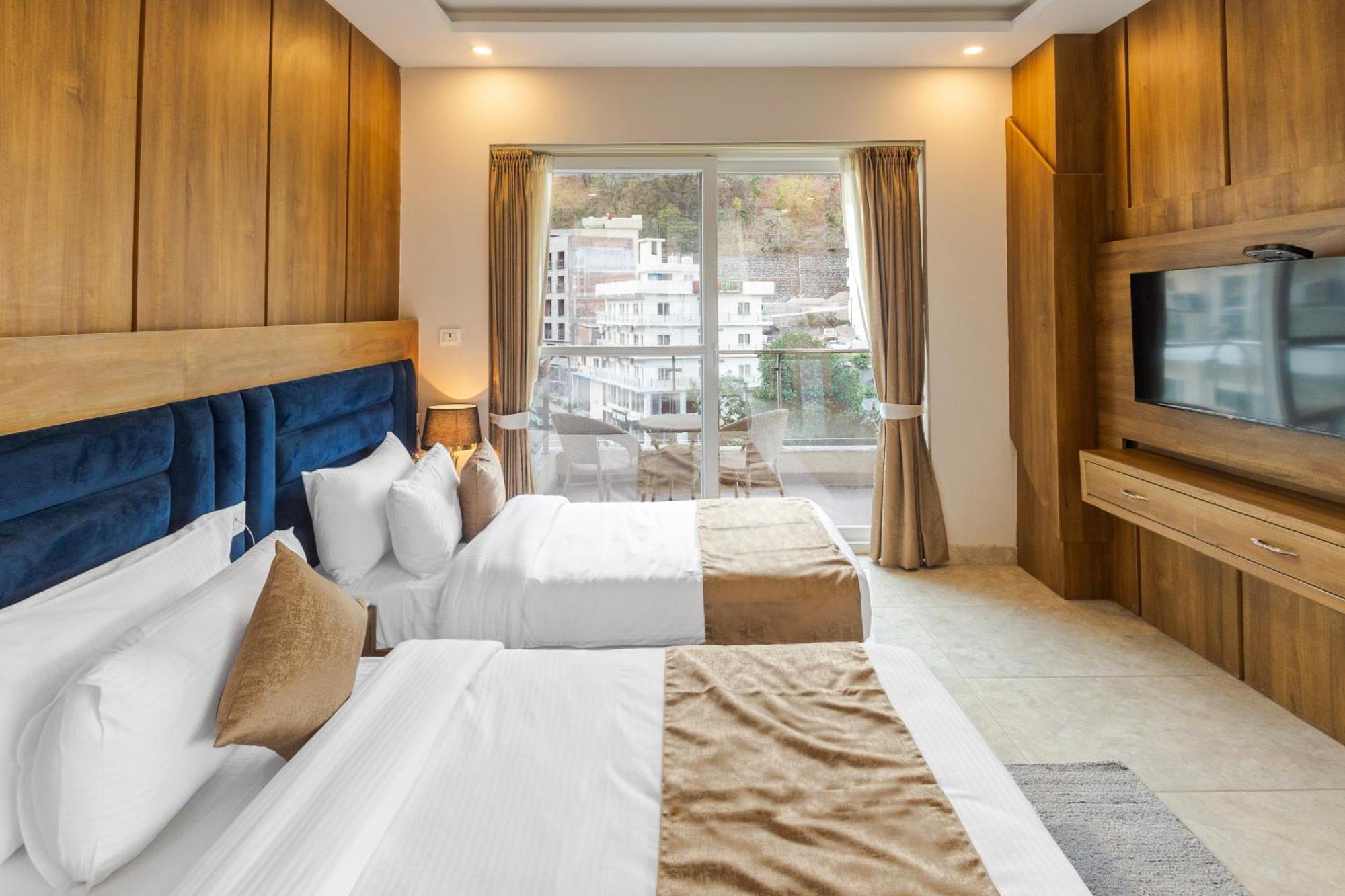 Stone Wood Hotel, Rishīkesh Esterno foto