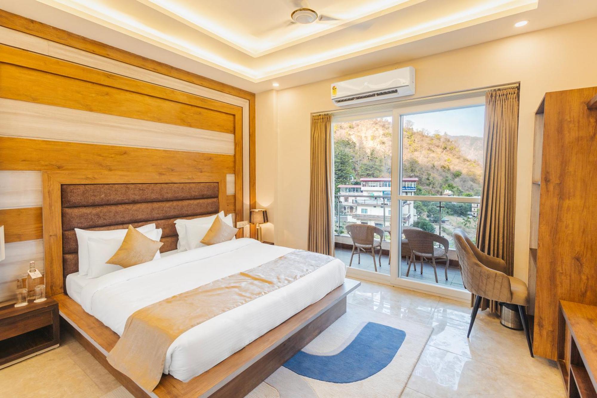 Stone Wood Hotel, Rishīkesh Esterno foto